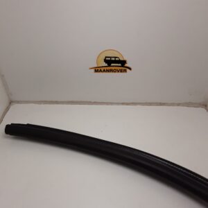 LR077687 LR044307 1 Piece Door Seal RH