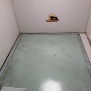 MTC5308 333093 USED Fixed Window for Rear Side Door 2nd Row