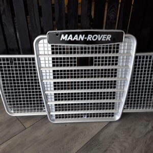 346346-MR Radiator Grille Series III MET MAANROVER logo