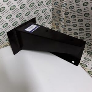 DA2015 O  - Fuel tank outrigger rear SWB RH